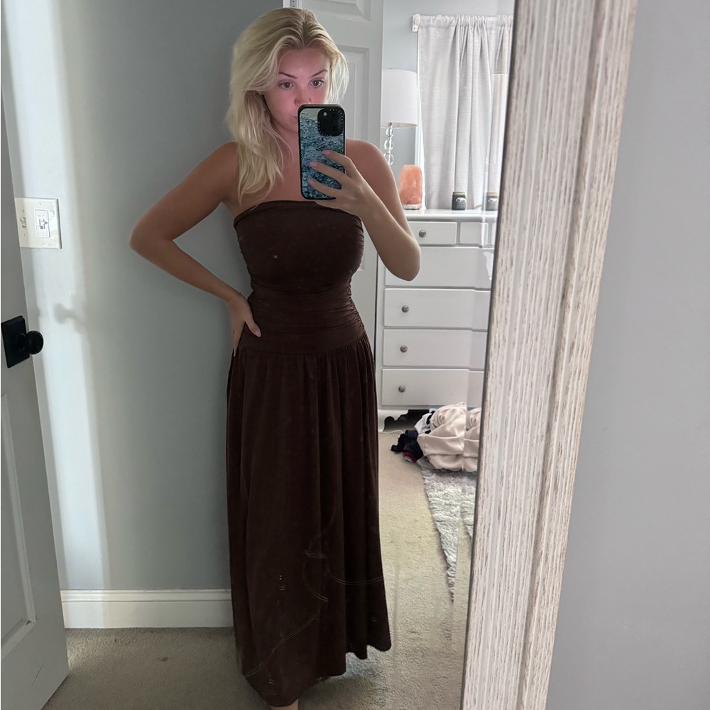 Elegant Brown Strapless Dress